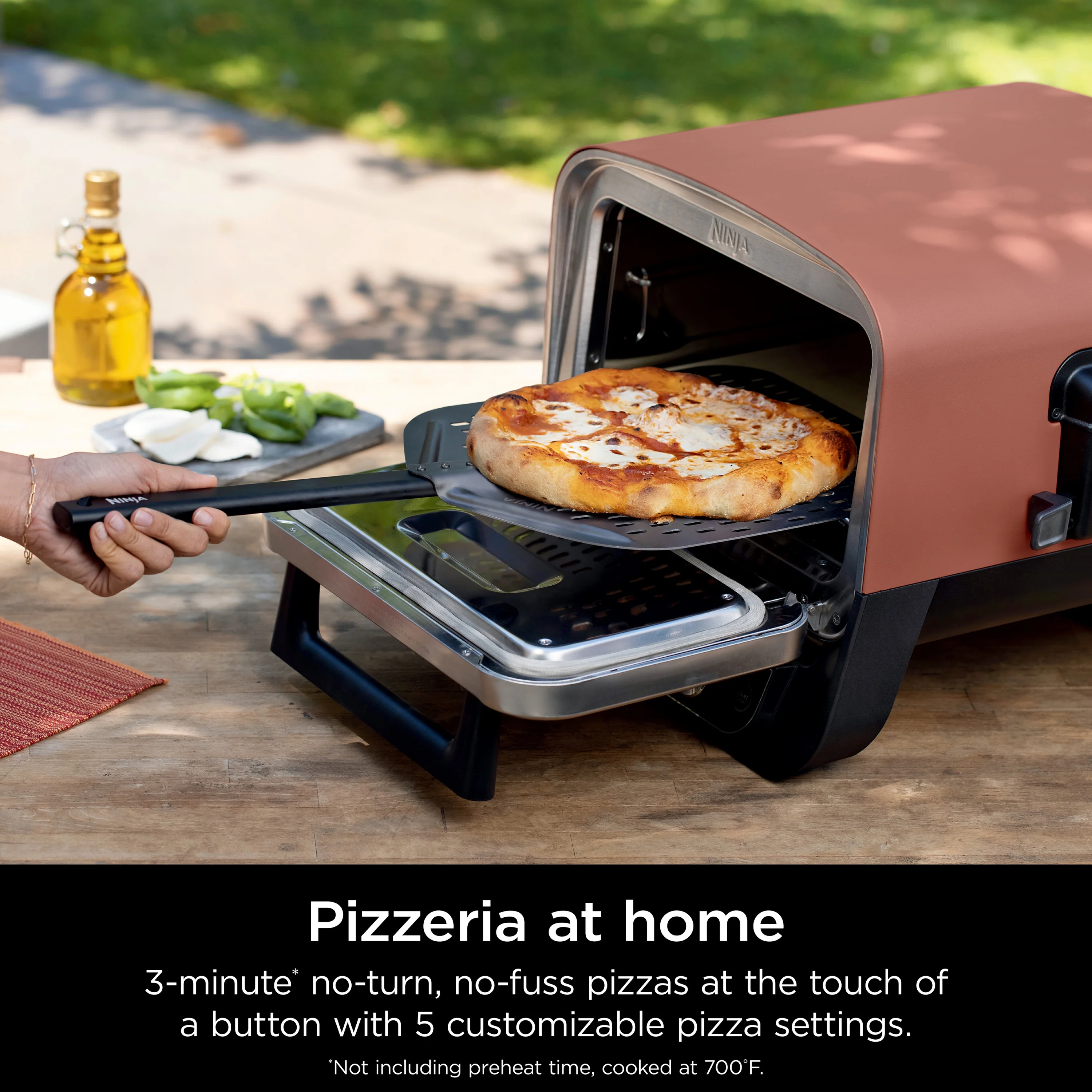 Ninja Woodfire Pizza Oven, 5-in-1 outdoor oven, 5 Pizza Settings, Ninja Woodfire Technology, up to 700°F heat, BBQ smoker, Electric
