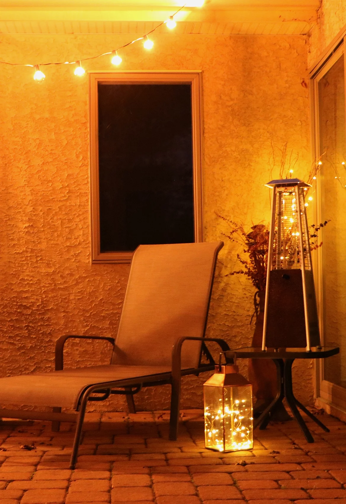 Hanover Mini Pyramid Tabletop Propane Patio Heater in Hammered Bronze