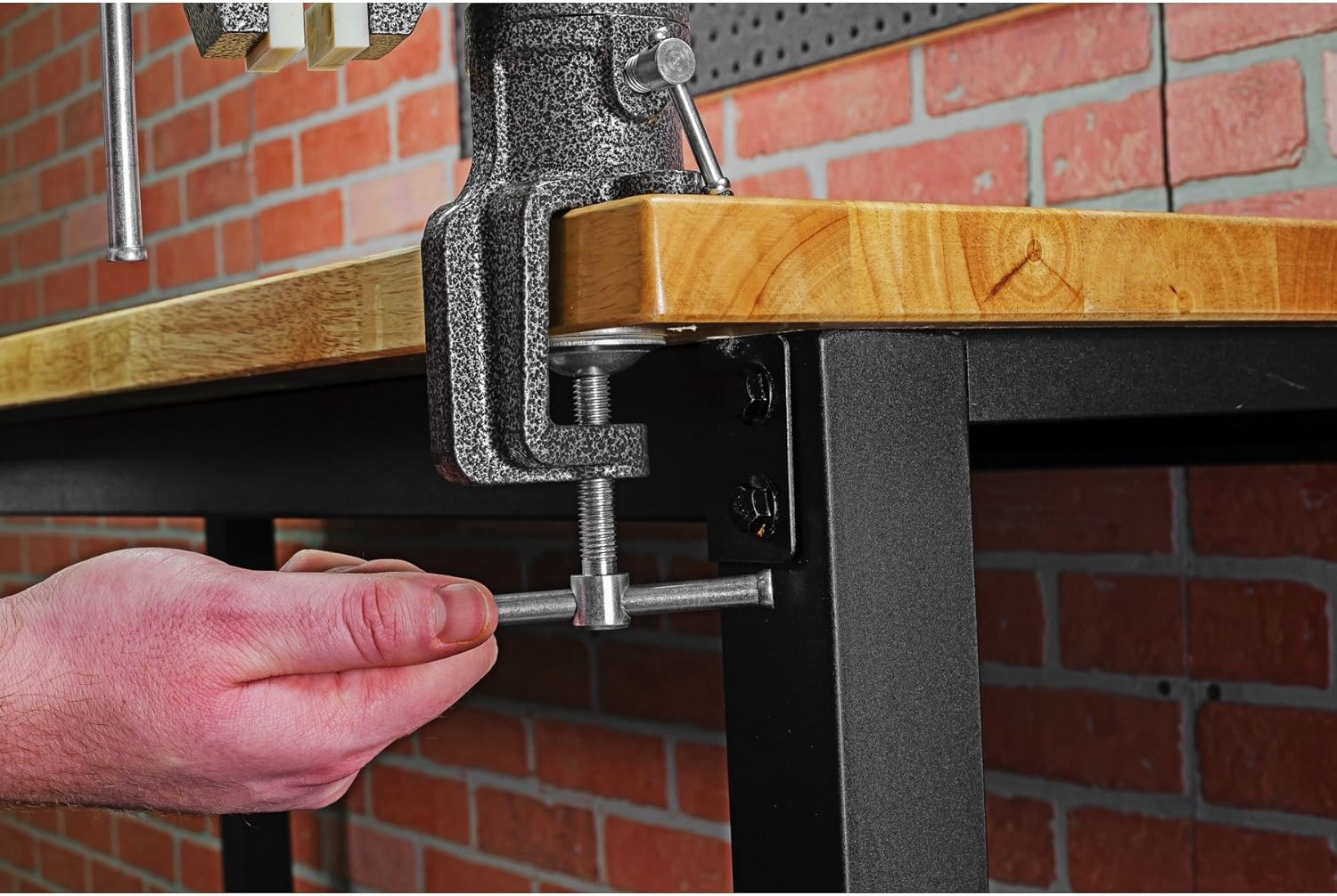 2-1/2 inch Mini Jaw Portable Clamp-on Table Bench Third Hand Vise Swivels and Rotates 360°, 1-1/2 inch and 2-1/2 inch Jaws, Soft Jaw Covers, Jewelry