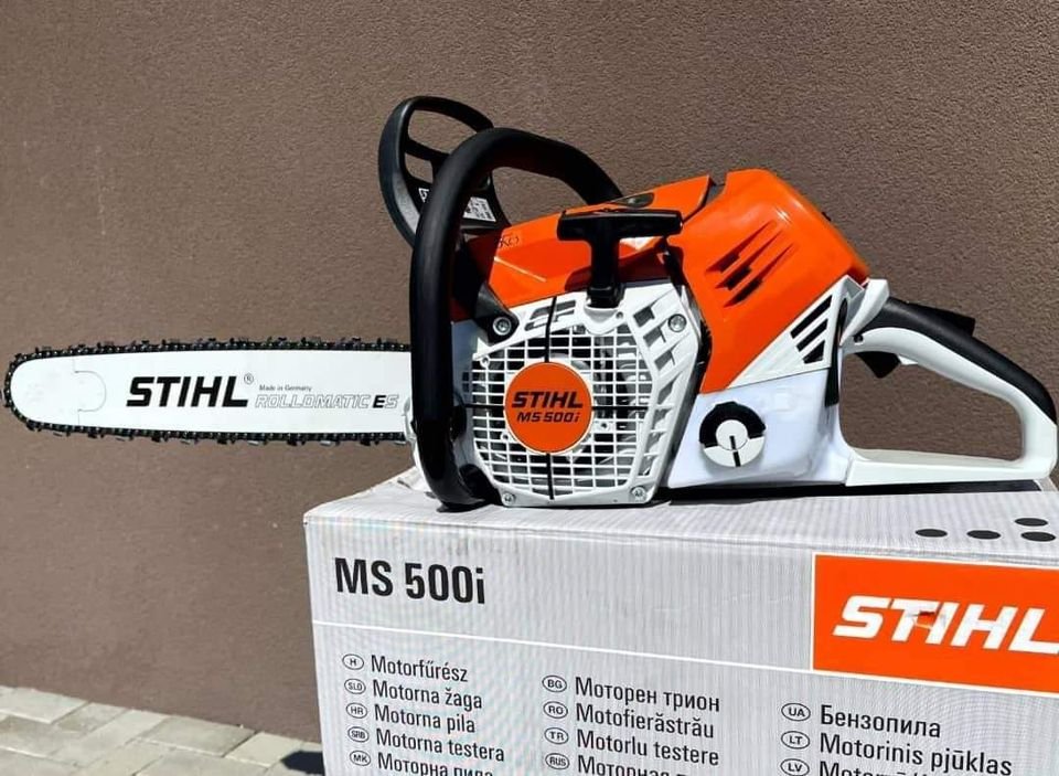 STIHL MS 500i 63 cm chainsaw.