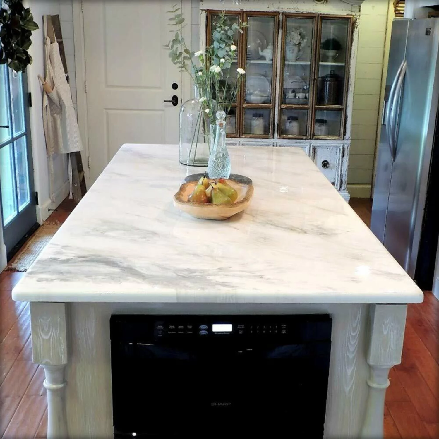 Stone Coat Countertops (1/2 Gallon) Epoxy Resin Kit for DIY Projects, Kitchens, Bathrooms, Counters, Tables, Wood Slabs