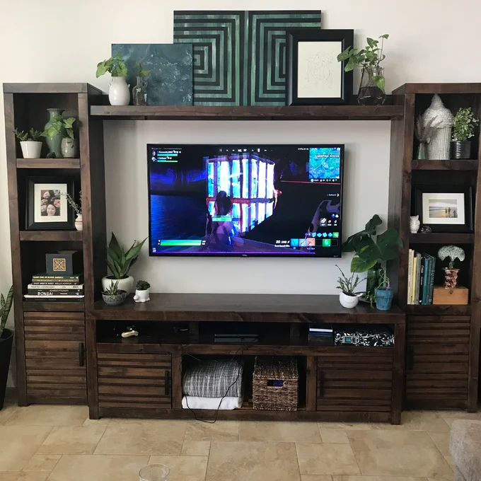 【Furniture】Maddie Entertainment Center for TVs up to 75"
