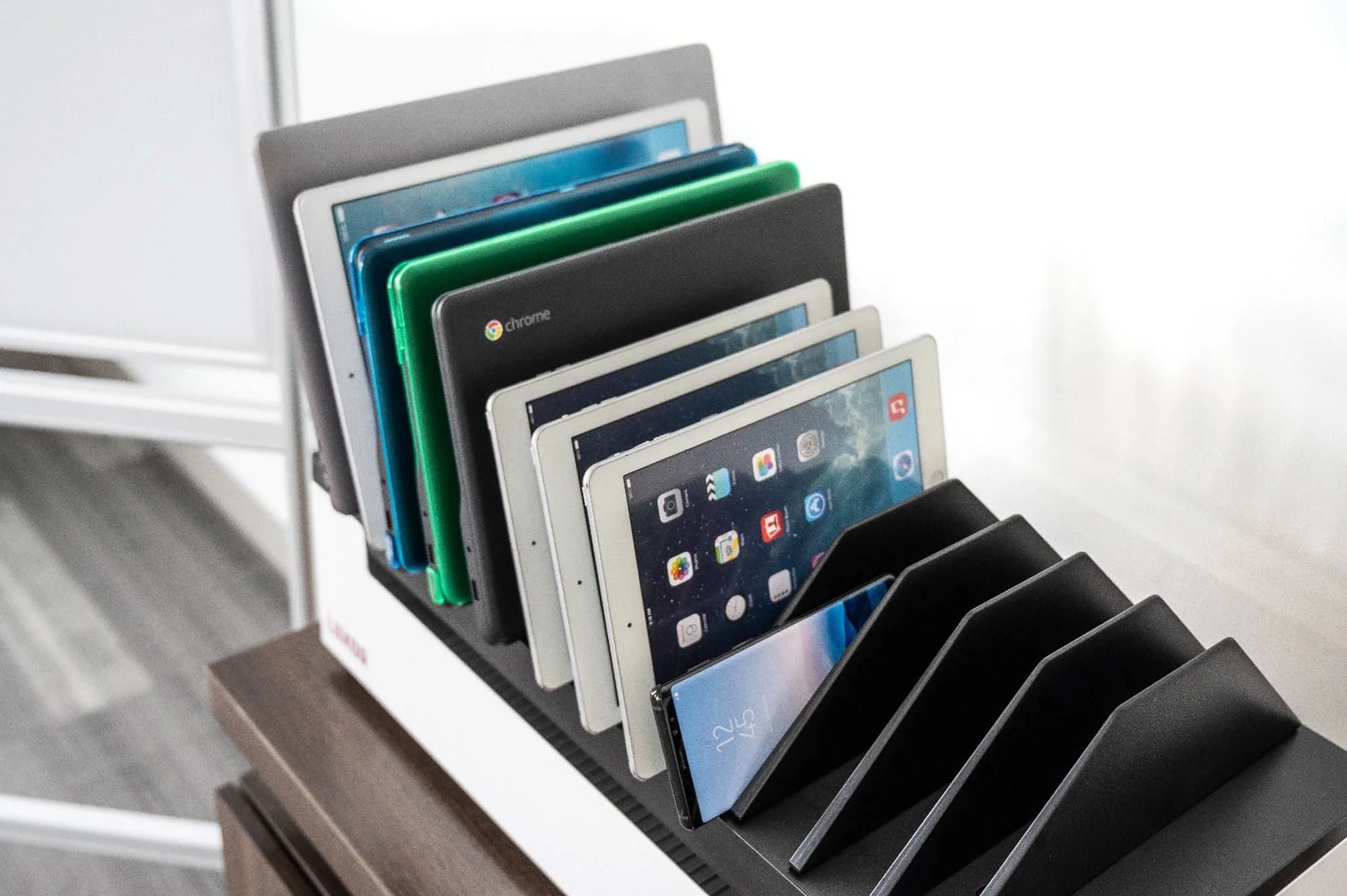 Luxor 12-Port Charging Station for Laptops, Tablets, and Mobile Devices