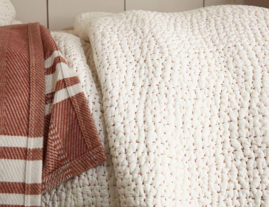 Coyuchi Pebbled Handstitched Organic Quilt, Slate, Full/Queen