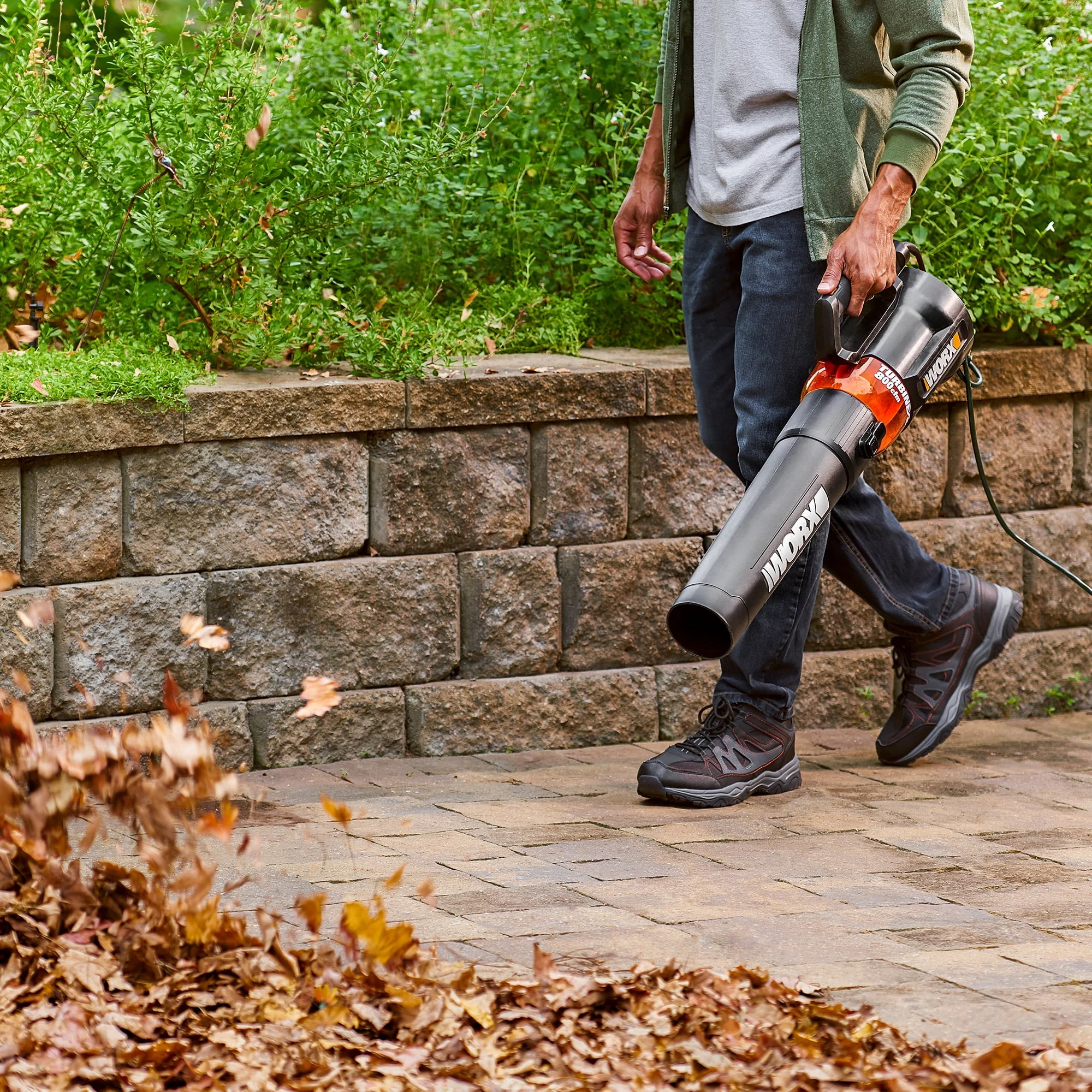 Worx WG521 12 Amp TURBINE 800 CFM Electric Leaf Blower