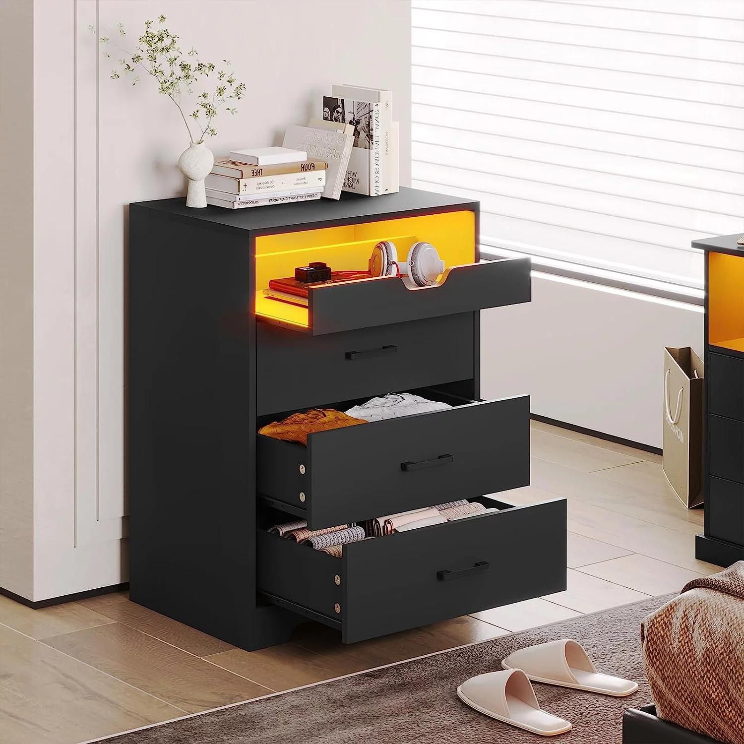 3 Drawers Dresser with LED Lights for Bedroom, Tall Storage Dresser with Pull-Out Tray,Chest of Drawers Organizer for Small Space,Black