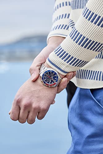 Orient Men's Solar Panda Made in Japan Mako マコ Quartz Watch