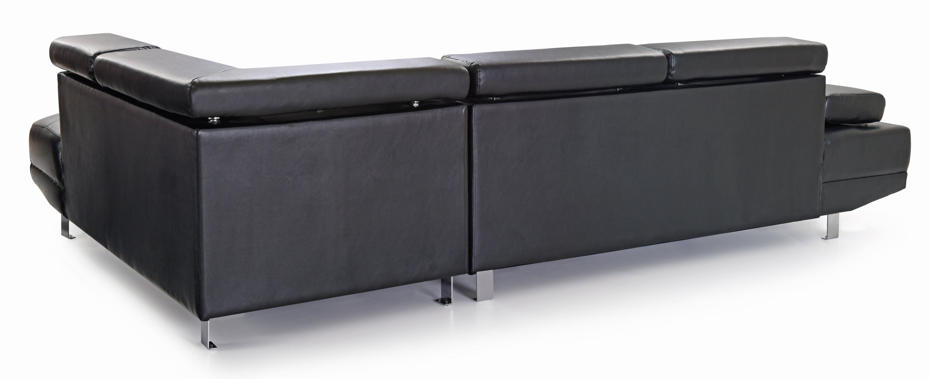 Riveredge Sectional Sofa -Black