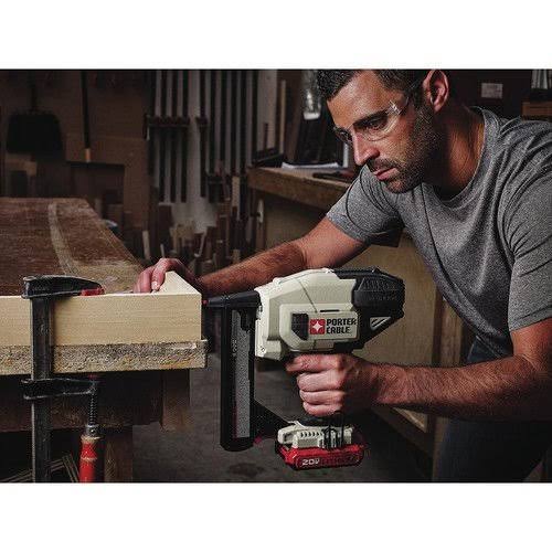 Porter-Cable PCC791LAR 20V Max Lithium-Ion 18 Gauge Narrow Crown Stapler Kit