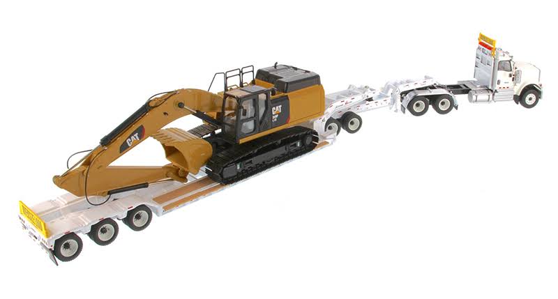 Diecast Masters International HX520 Tandem Day Cab Tractor