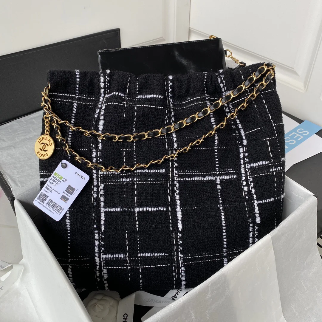 Chanel 22 Handbag Gold Hardware Black For Women, Women&rsquo;s Handbags, Shoulder Bags 18.3in/47cm AS3262 B08553 NJ058