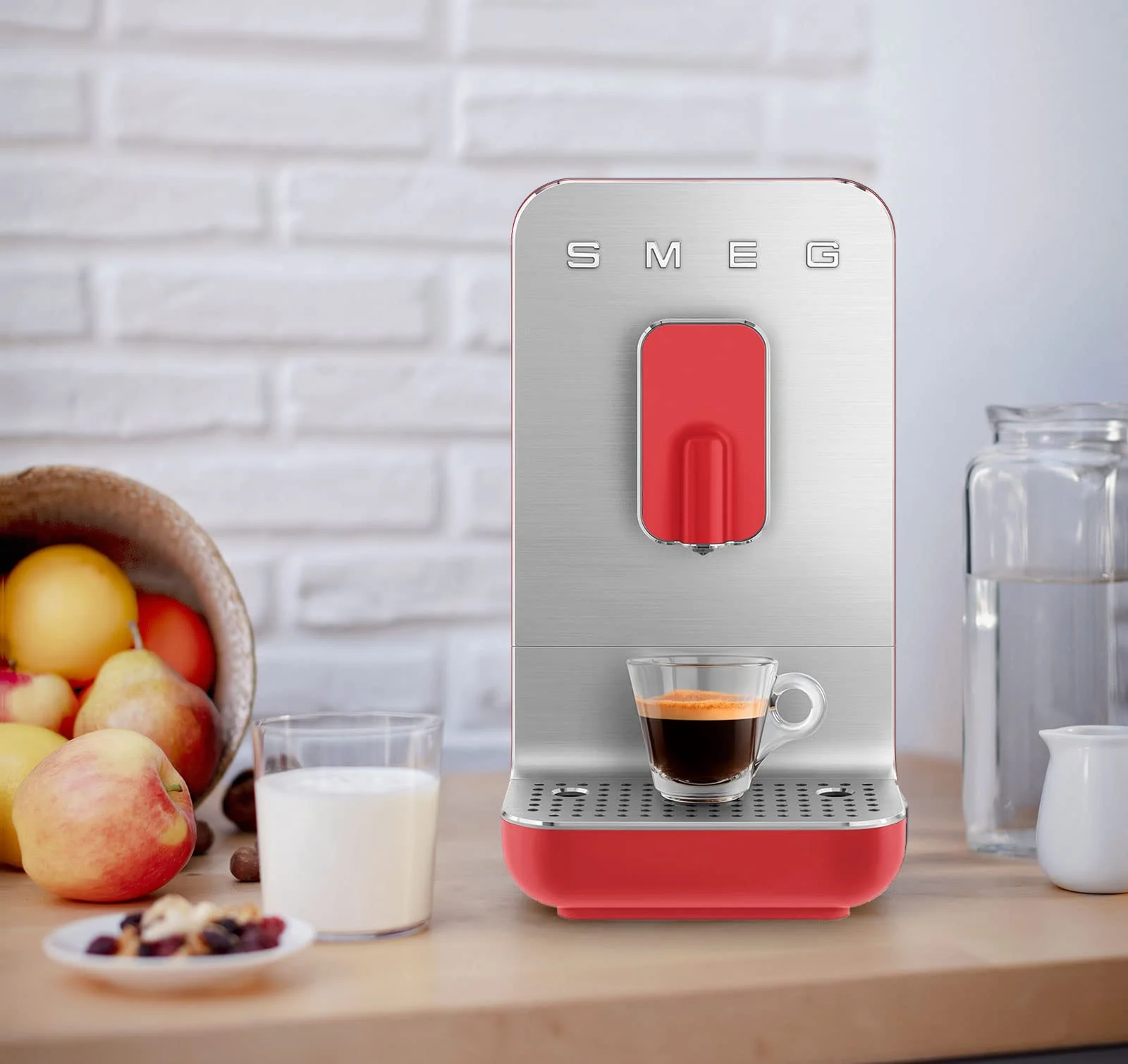 SMEG Fully Automatic Coffee Machine   (Red)