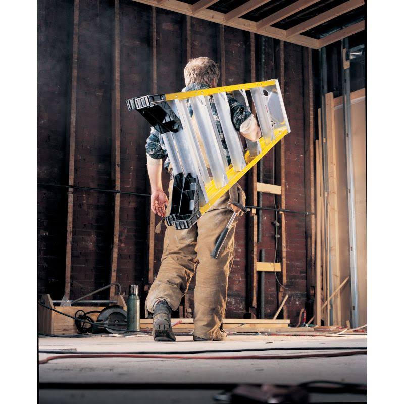 Werner 7305S 5 ft. Type IAA Fiberglass Step Ladder with Shelf