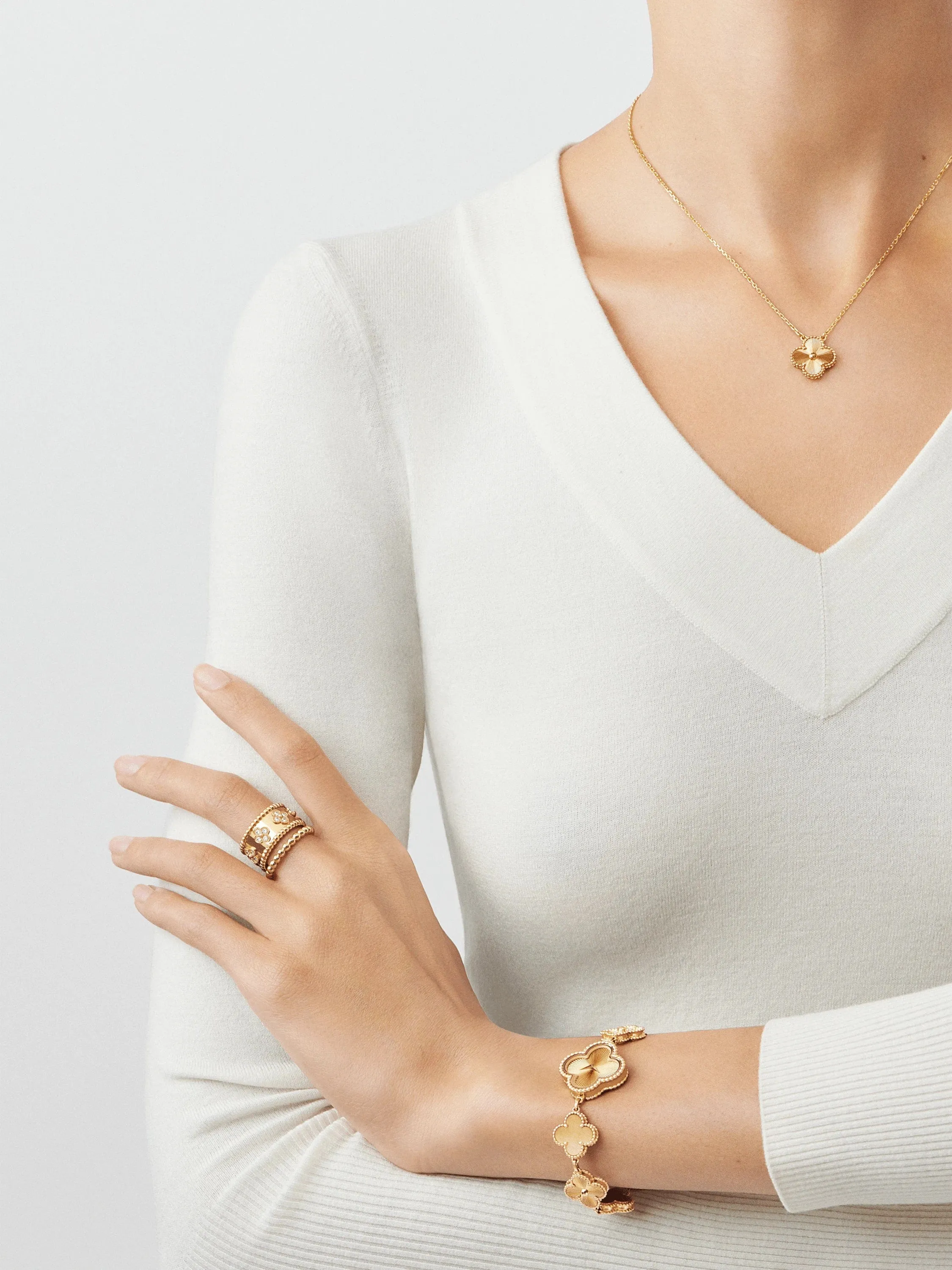 Inspired VA Sweet Alhambra Clover Leaf Necklace