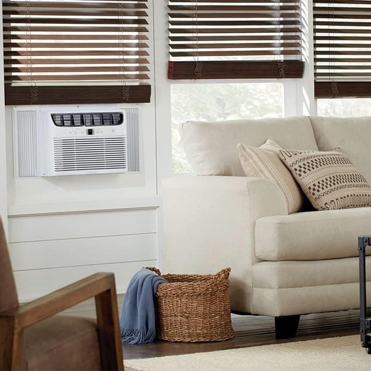 FRIGIDAIRE FHWW153WB1 Window-Mounted Room AC, White