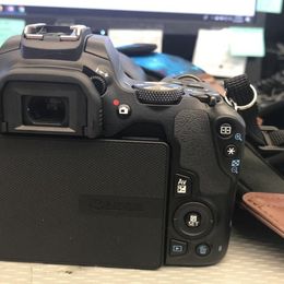 Canon EOS REBEL SL3 Digital SLR Camera with EF-S 18-55mm Lens kit, Built-in Wi-Fi