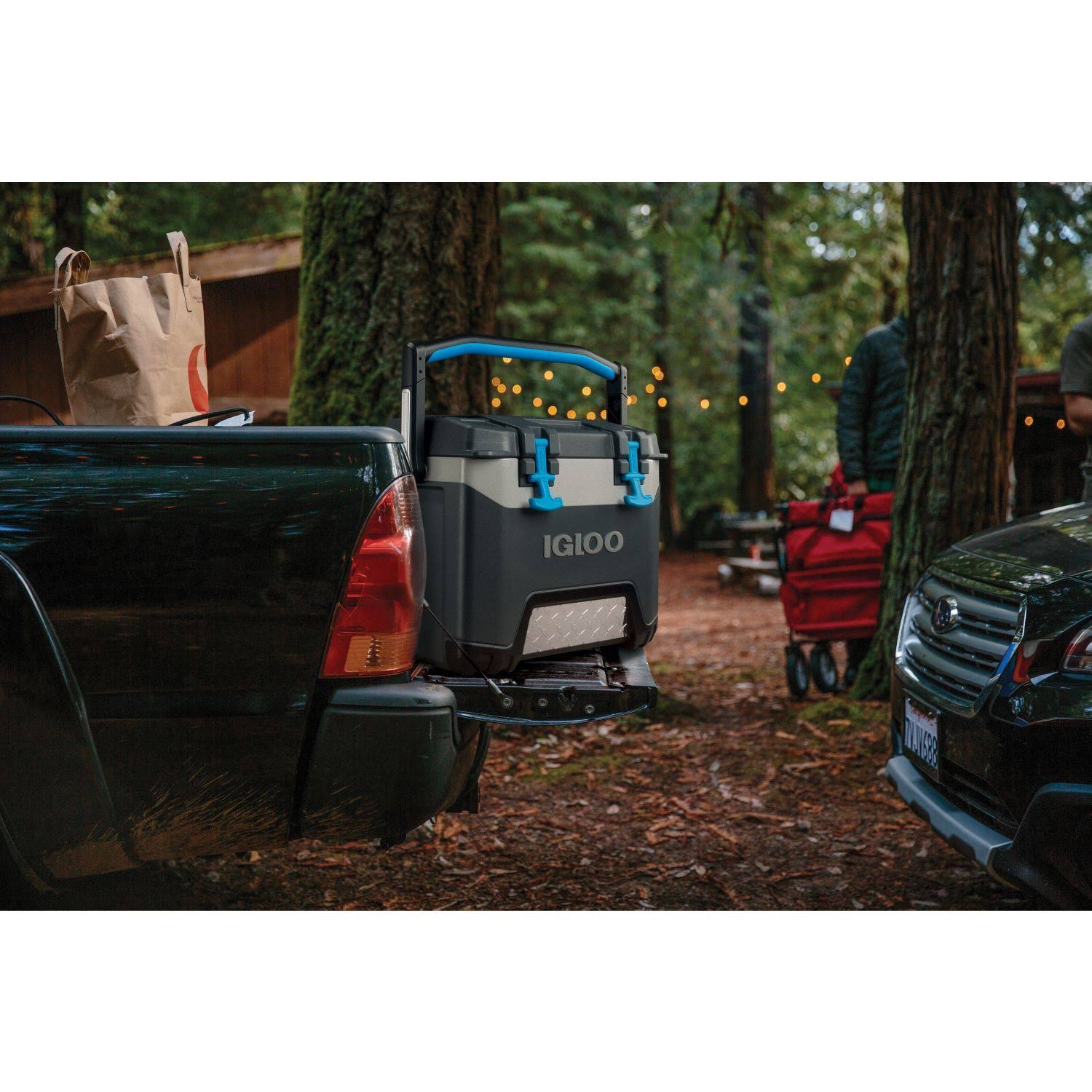 Igloo BMX 25 quart Cooler - Carbonite Gray/Carbonite Blue