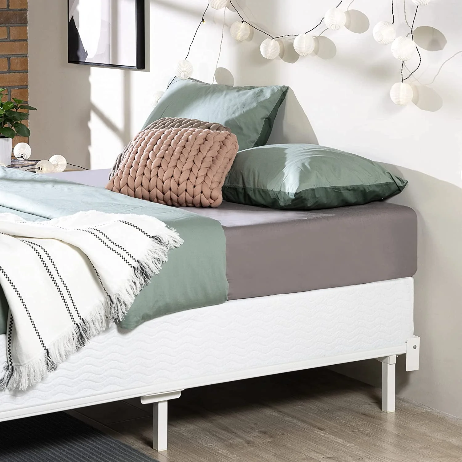 Zinus 9 Metal Smart BoxSpring® with Quick Assembly, Mattress Foundation, Queen