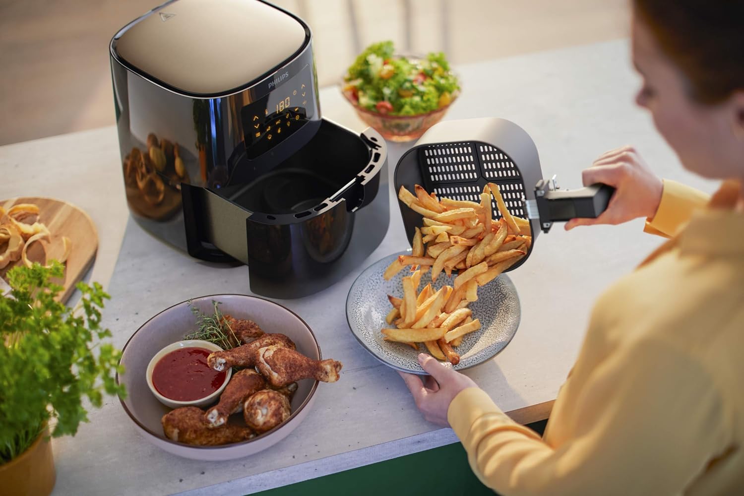 PHILIPS 3000 Series Air Fryer Essential Compact with Rapid Air Technology, 13-in-1 Cooking Functions to Fry, Bake, Grill