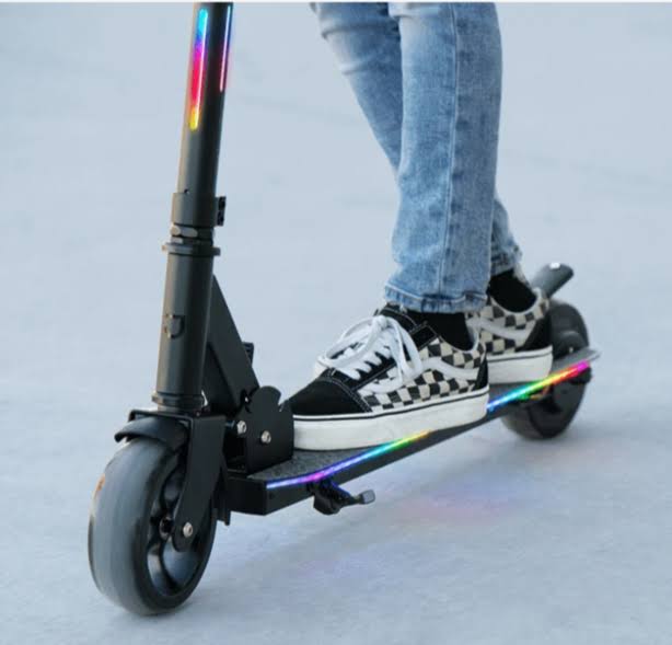 Razor Black Label E100 Electric Scooter for Kids