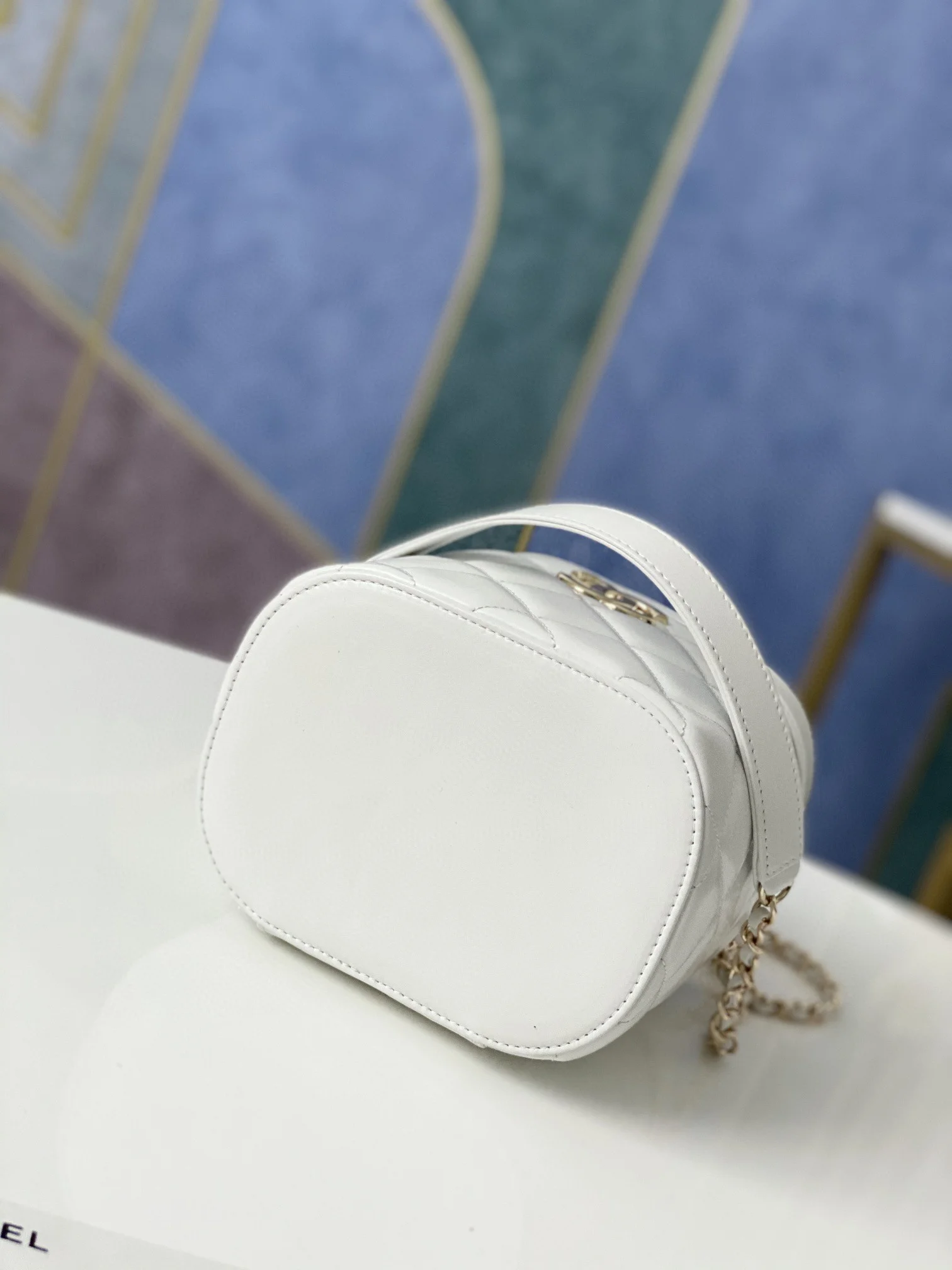 Chanel Vanity Case Gold Hardware White For Women, Women&rsquo;s Handbags, Shoulder Bags 9.4in/24cm