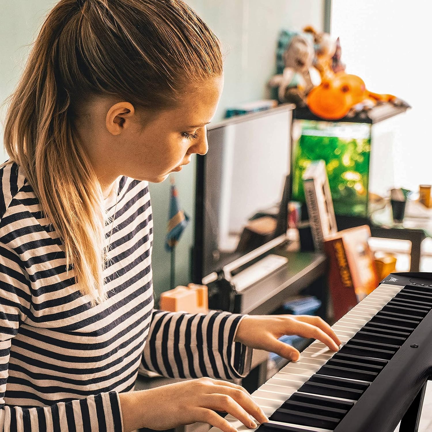 Digital Piano Keyboard 88 Keys, AKLOT Electric Piano Portable Semi-Weighted Full Size with Sustain Pedal Power Supply for Beginner Adults Practice