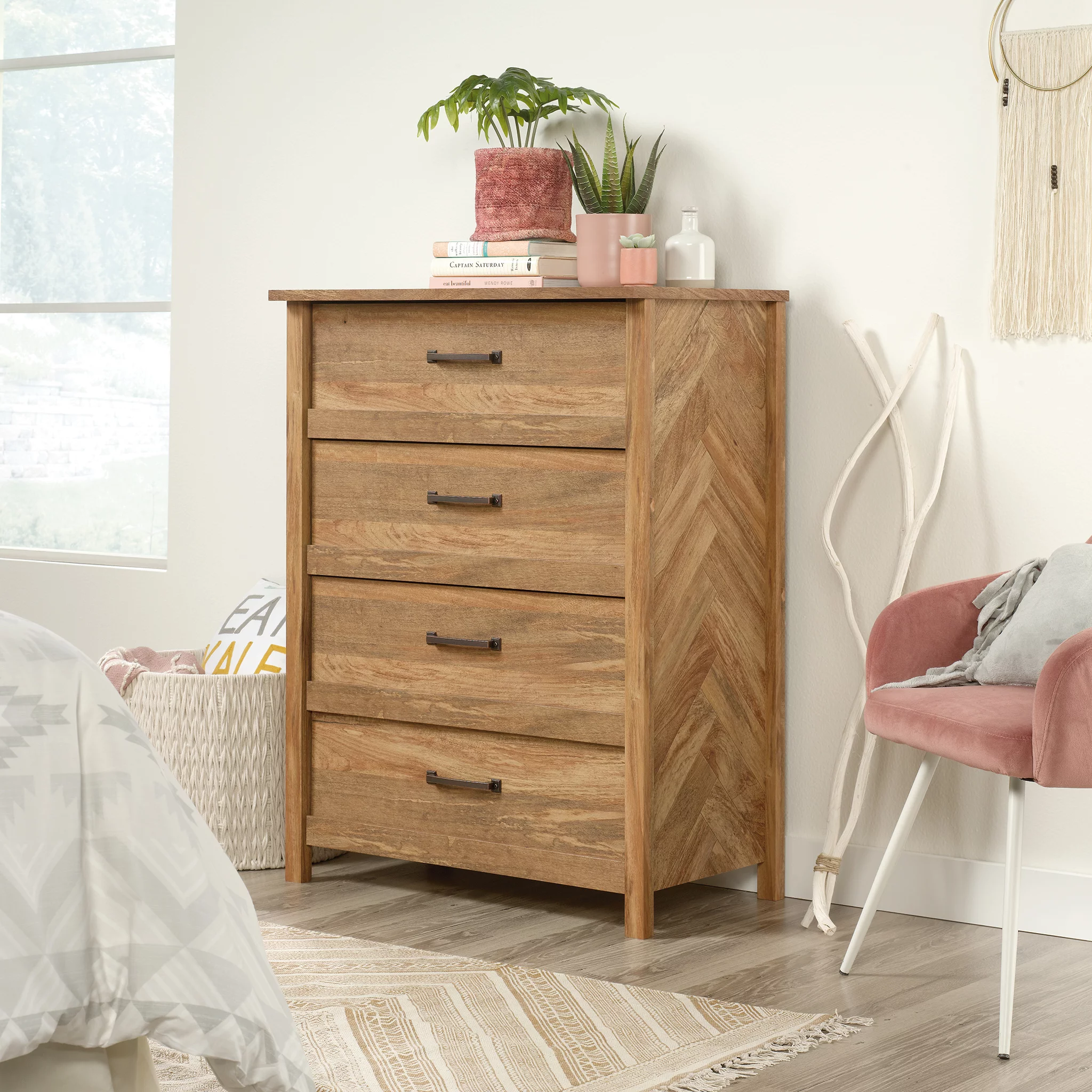 Sauder Cannery Bridge 4-Drawer Dresser, Sindoori Mango Finish
