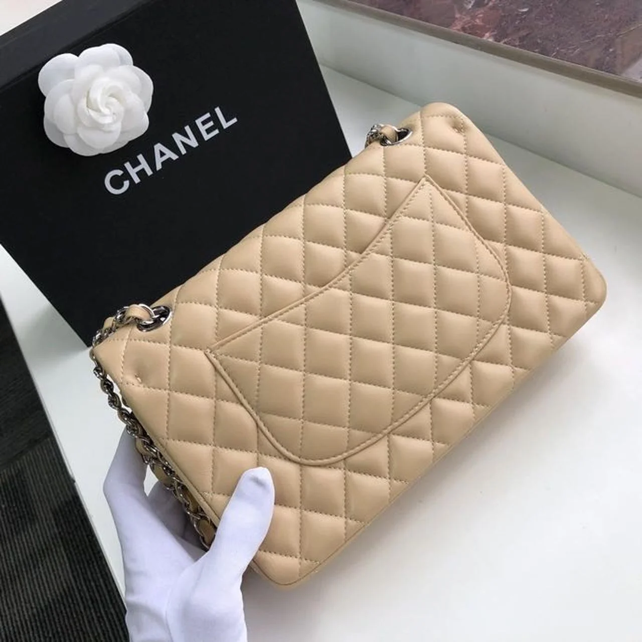 Chanel Classic Handbag Silver Hardware BeigeFor Women, Women&rsquo;s Bags, Shoulder And Crossbody Bags 10.2in/26cm A01112