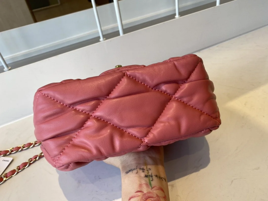 Chanel Small Flap Bag Gold Hardware Pink For Women, Women&rsquo;s Handbags, Shoulder Bags 7.5in/19cm AS2232