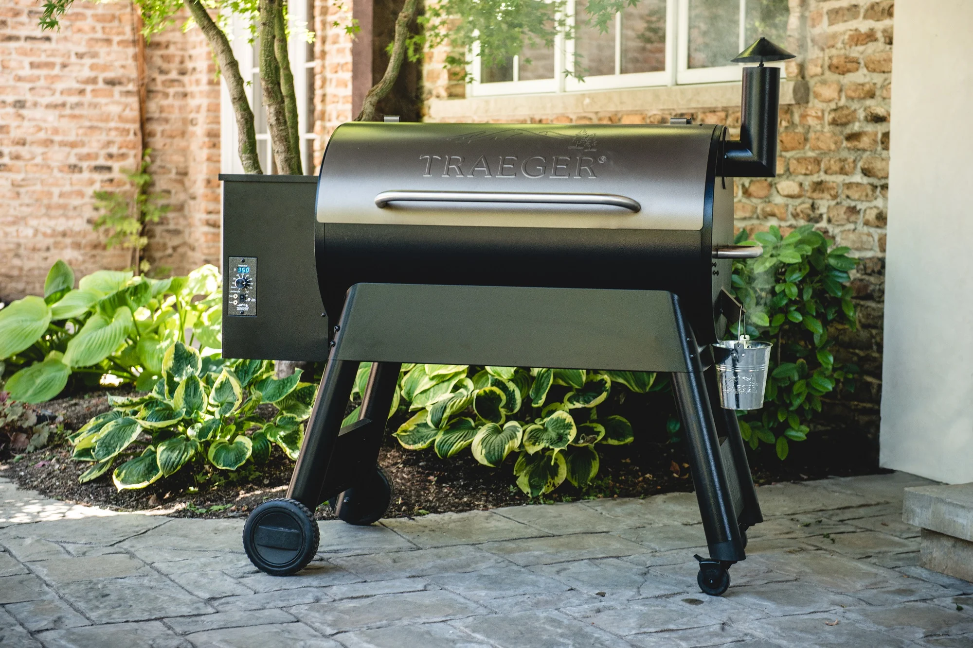 Traeger Pellet Grills Pro 34 Wood Pellet Grill and Smoker - Bronze - Radiant Selections