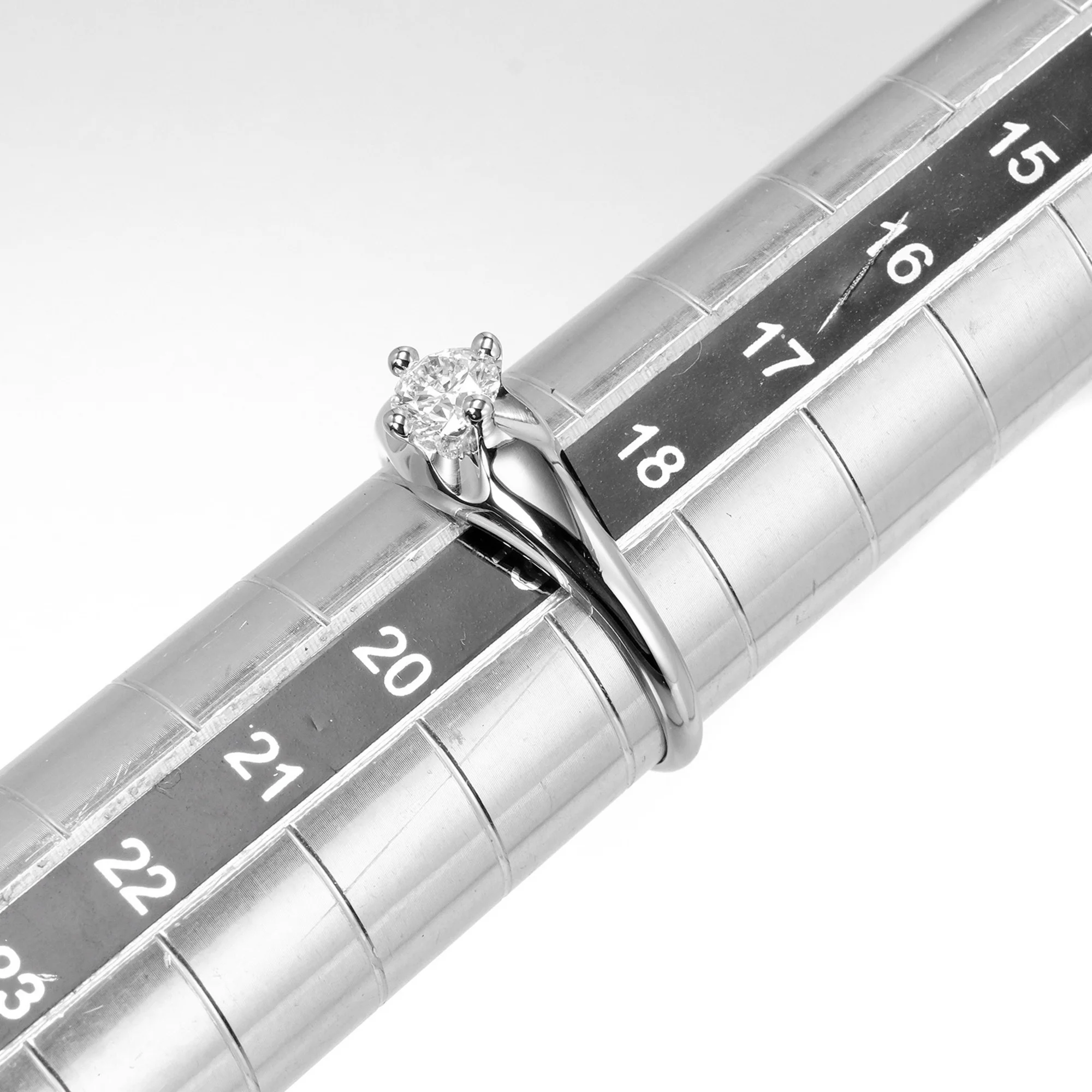 Pre-Owned Bvlgari Corona Solitaire Ring No. 19 0.575ct/VS1/E/1EX Pt950 Platinum Diamond BVLGARI (Like New)