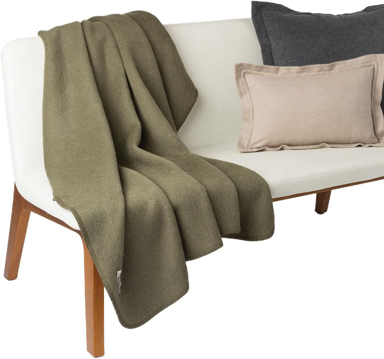 Glamper Alpaca Blanket by Alicia Adams Alpaca | Throws for Couch, Bed or Armchair Winter Blanket |51 x 71 in. White