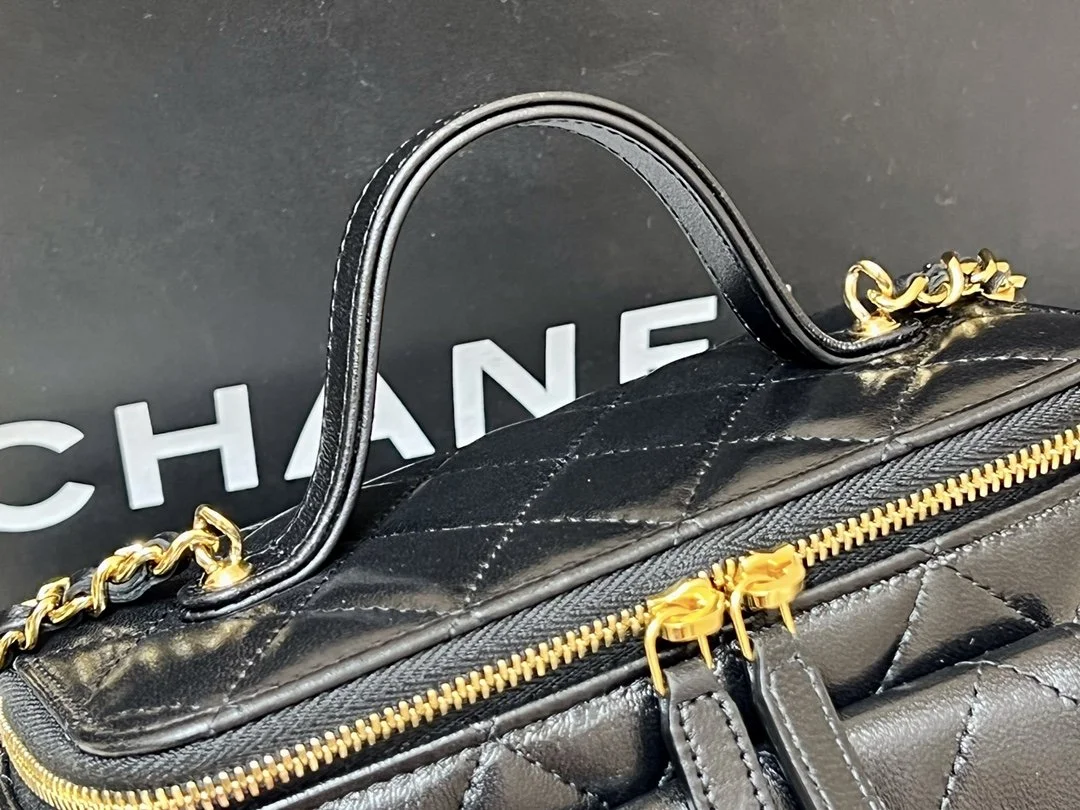 Chanel Vanity Bag With Strap Black For Women, Women&rsquo;s Bags 6.6in/17cm AP3017 B09208 94305