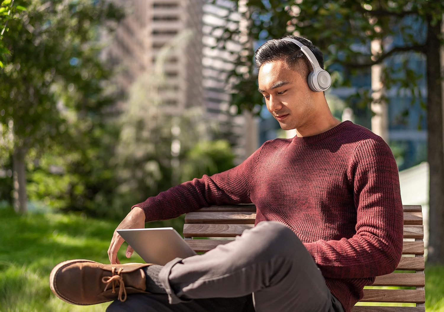 Cisco Headset 730, Wireless Dual On- Ear Bluetooth Headset with Case, USB-A HD Bluetooth Adapter, USB-A and 3.5mm Cables, Platinum