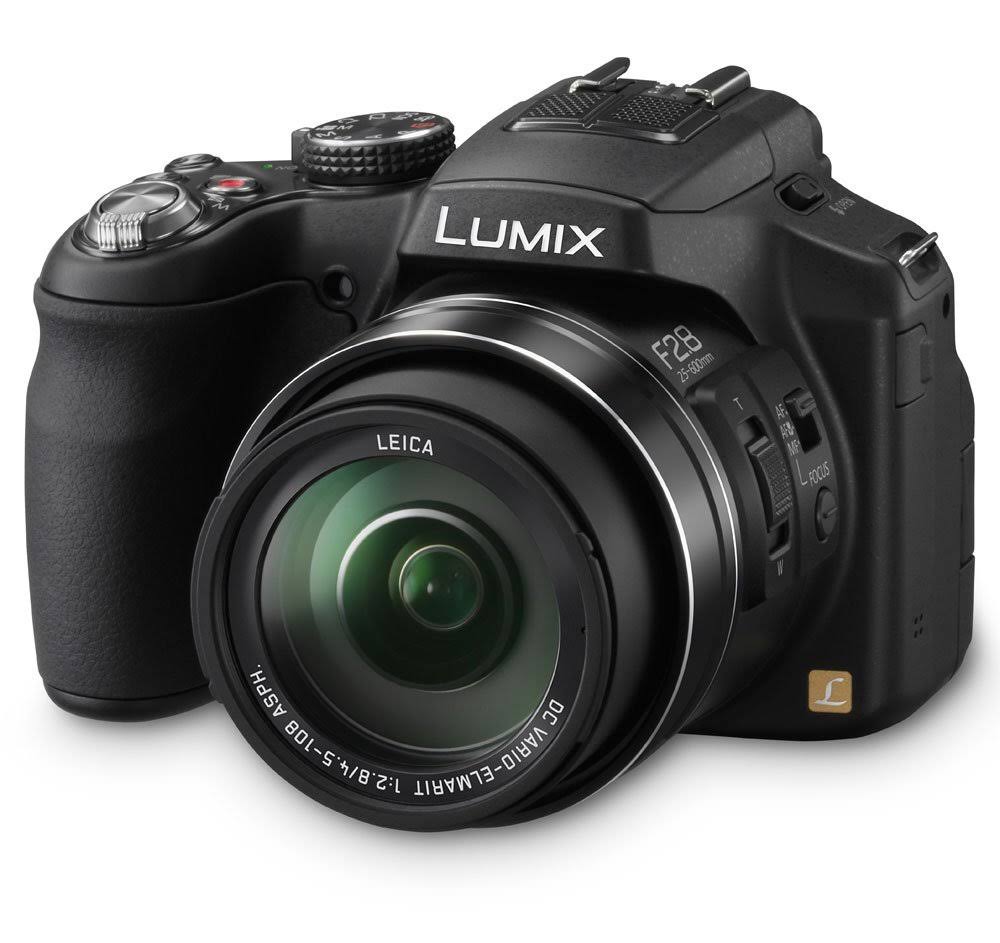 Panasonic Lumix DMC-FZ200 12.1 MP Compact Digital Camera - Black