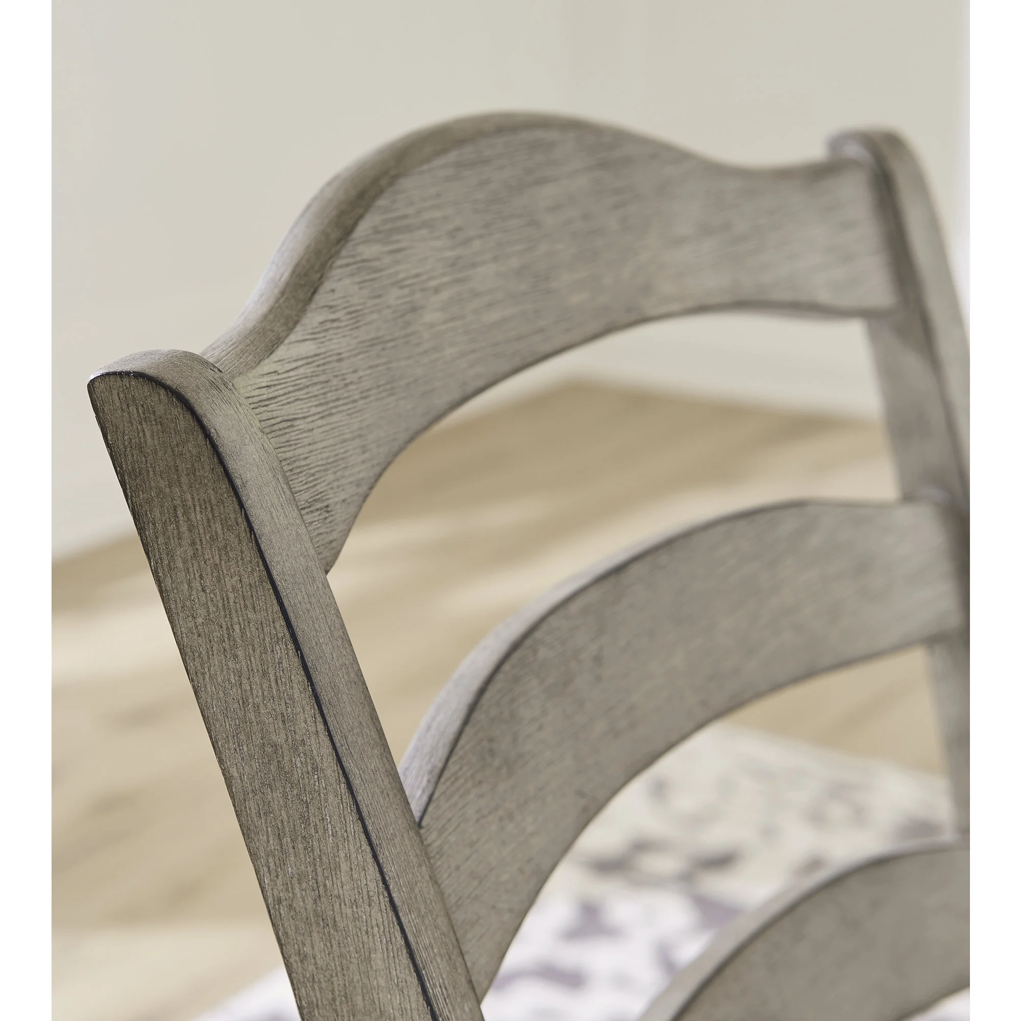 Signature Design by Ashley Lodenbay Classic Farmhouse 24" Counter Height Barstool, Set of 2, Antique Gray