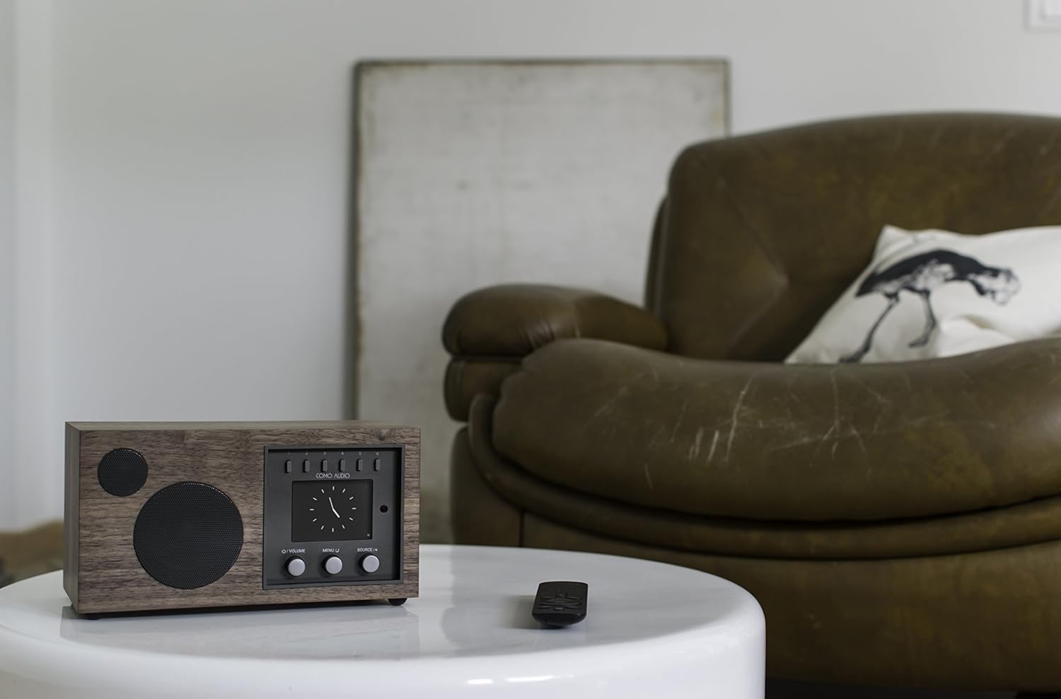 Como Audio Solo Wireless Speaker - Hand-Crafted Veneer Cabinets- One Touch Streaming, Internet Radio, Bluetooth, Wi-Fi - Walnut/Black