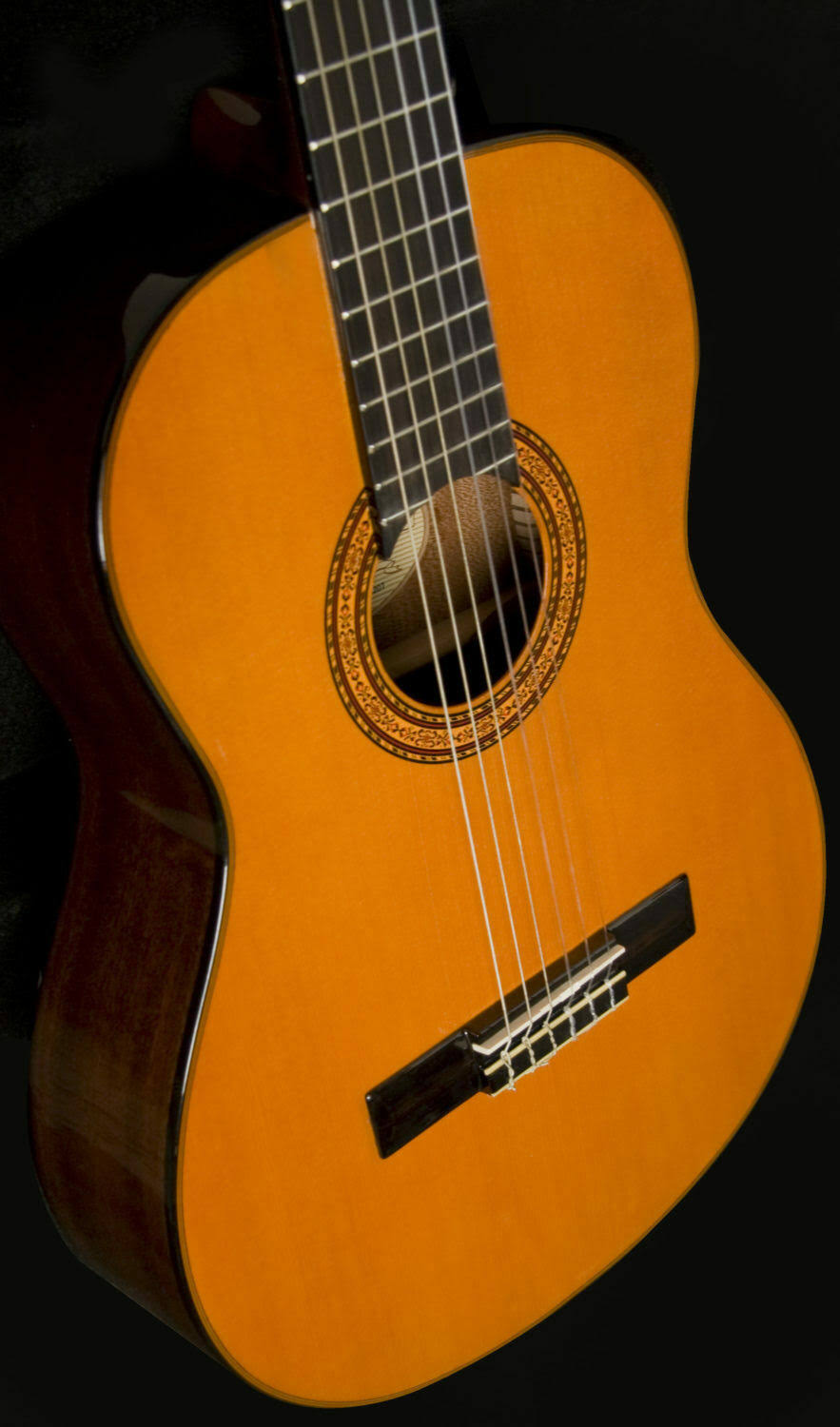 Washburn C5 Classical Acoustic Guitar. Natural