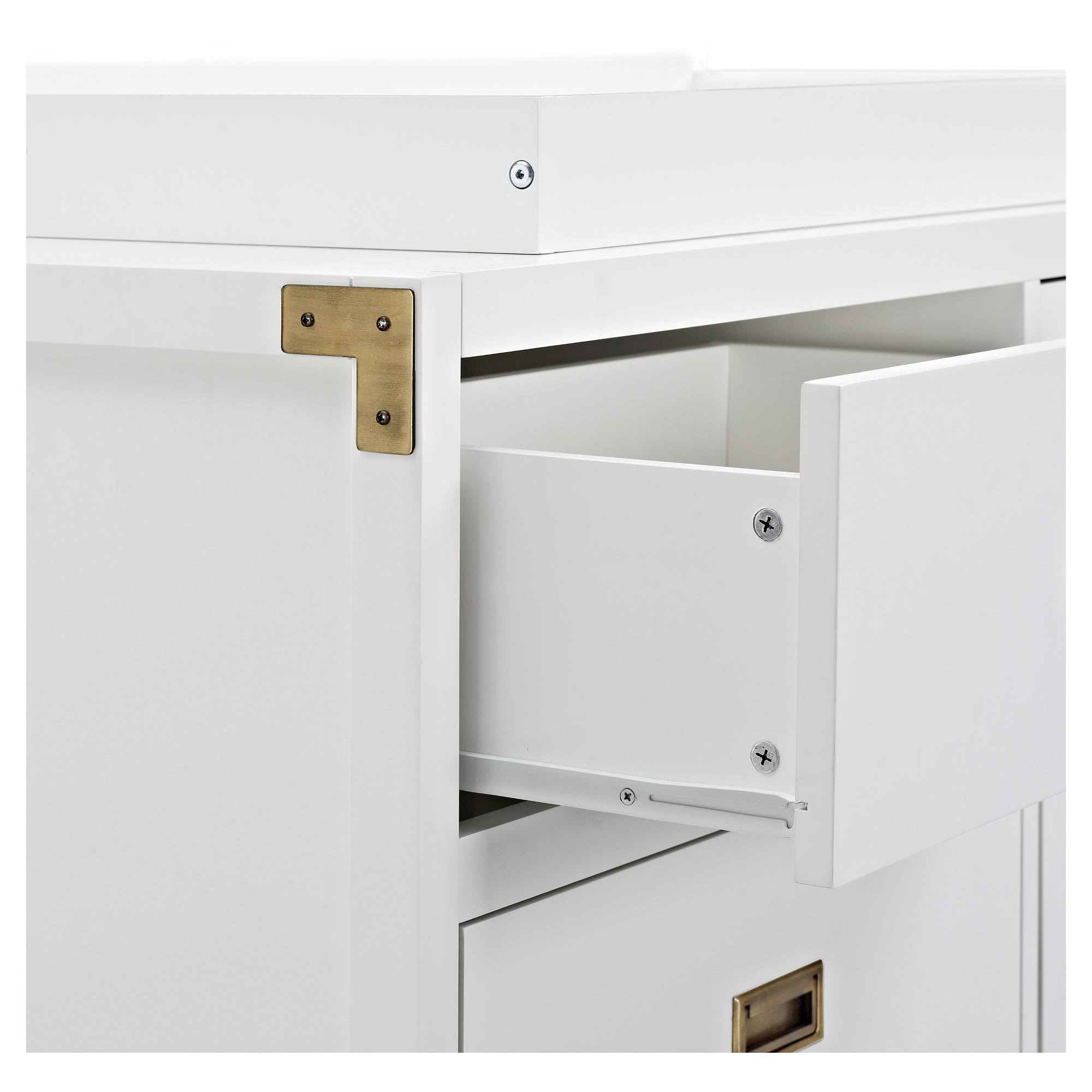 Baby Relax Miles Campaign Dresser - White