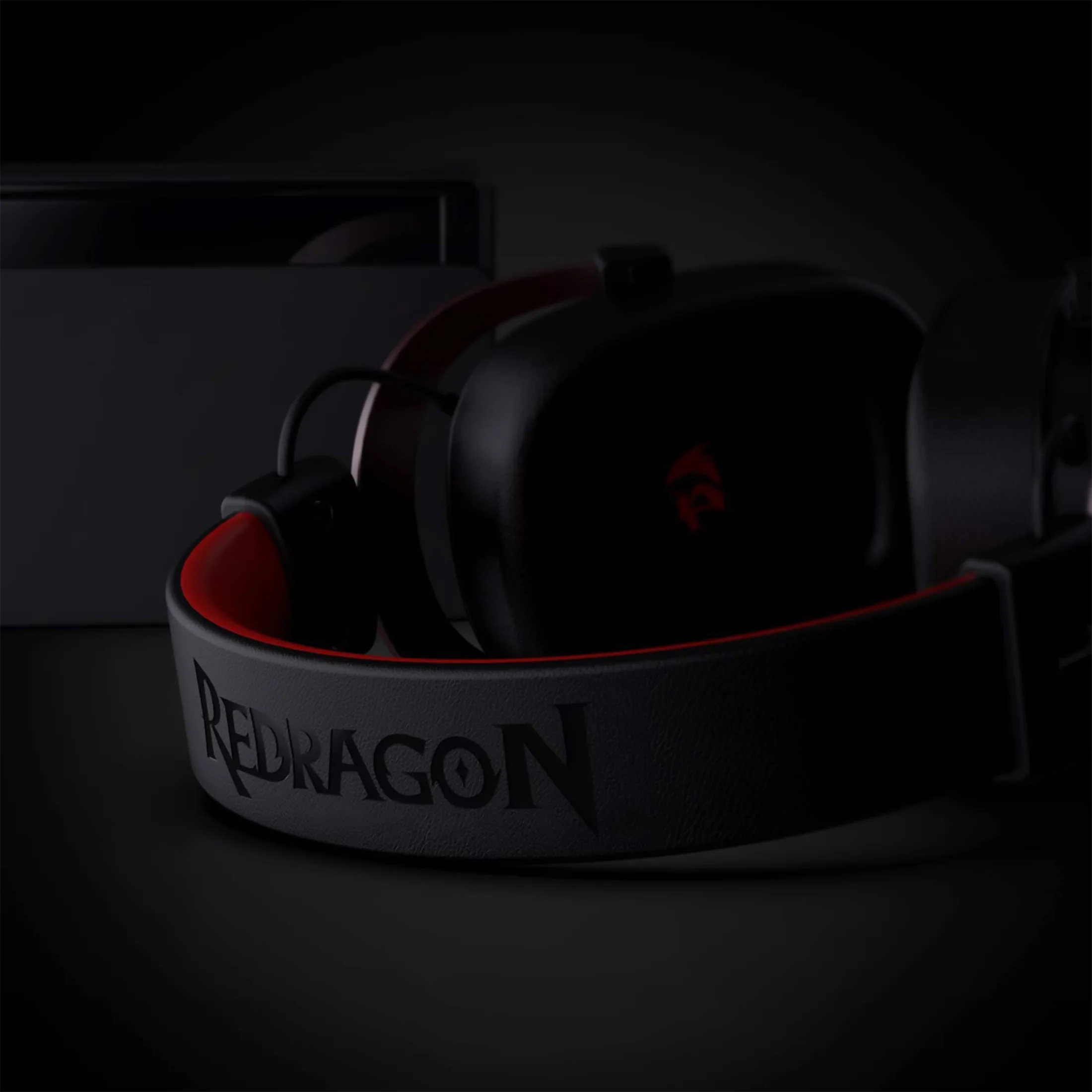 Redragon H510 Zeus Wired Gaming Headset - 7.1 Surround Sound - Memory Foam Ear Pads - 53MM Drivers - Detachable Microphone