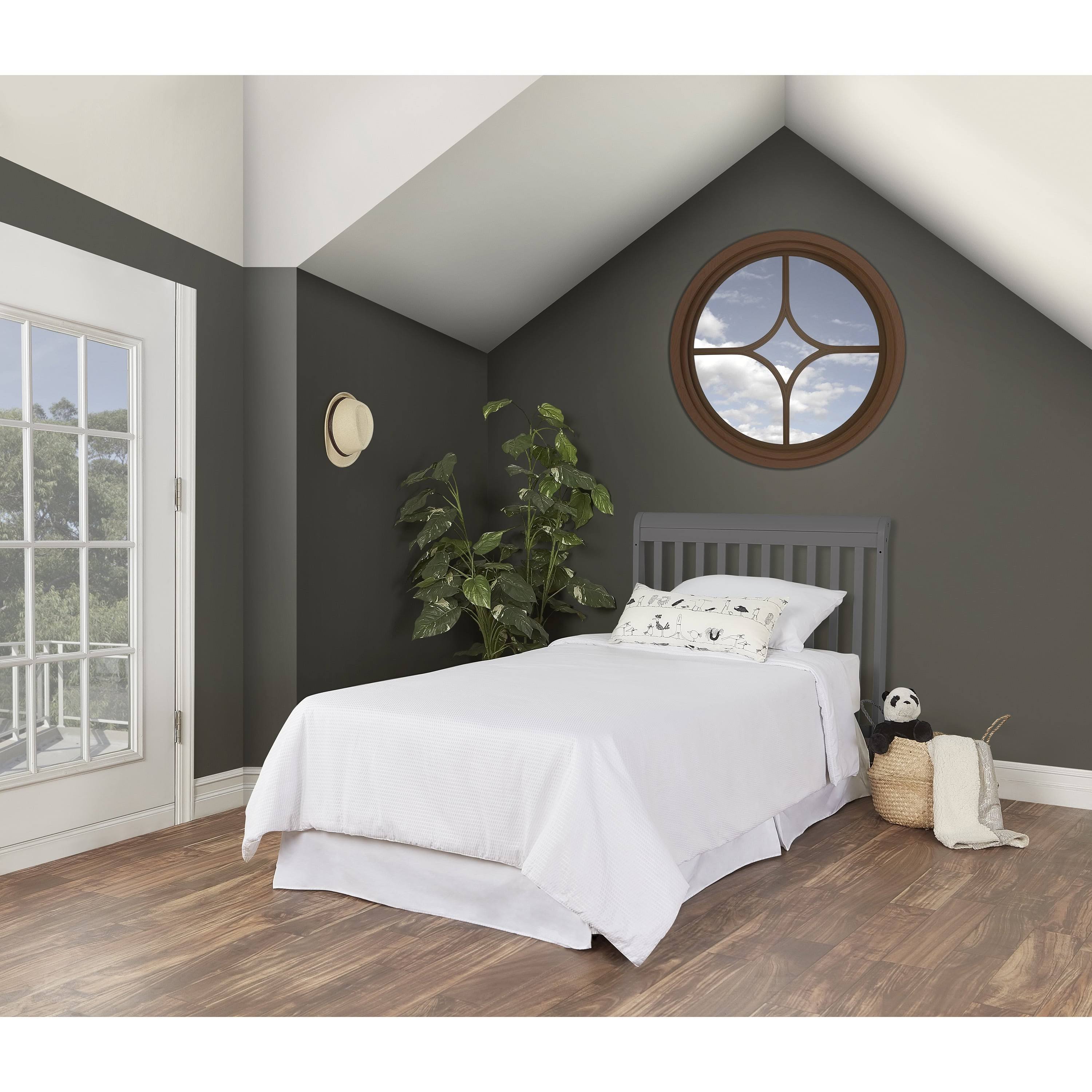 Dream on Me Aden Convertible 4-in-1 Mini Crib