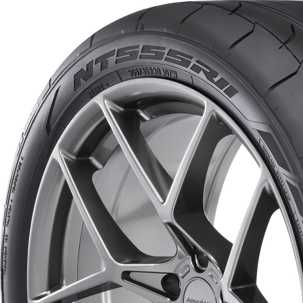 Nitto NT555RII 305/35R20 107W XL