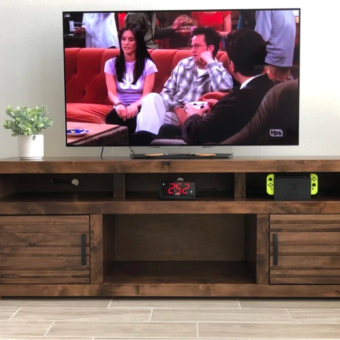 【Furniture】Maddie Entertainment Center for TVs up to 75"