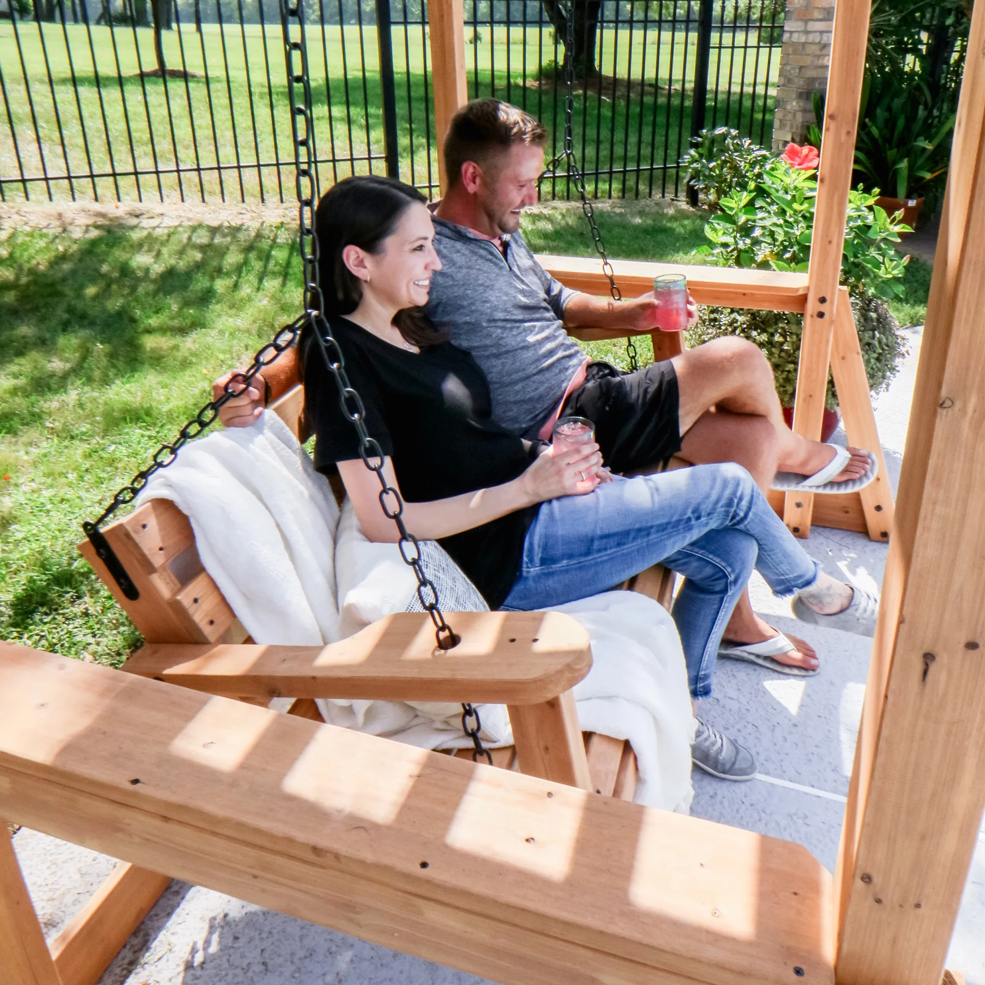 Backyard Discovery Pergola Swing Callahan - Radiant Selections