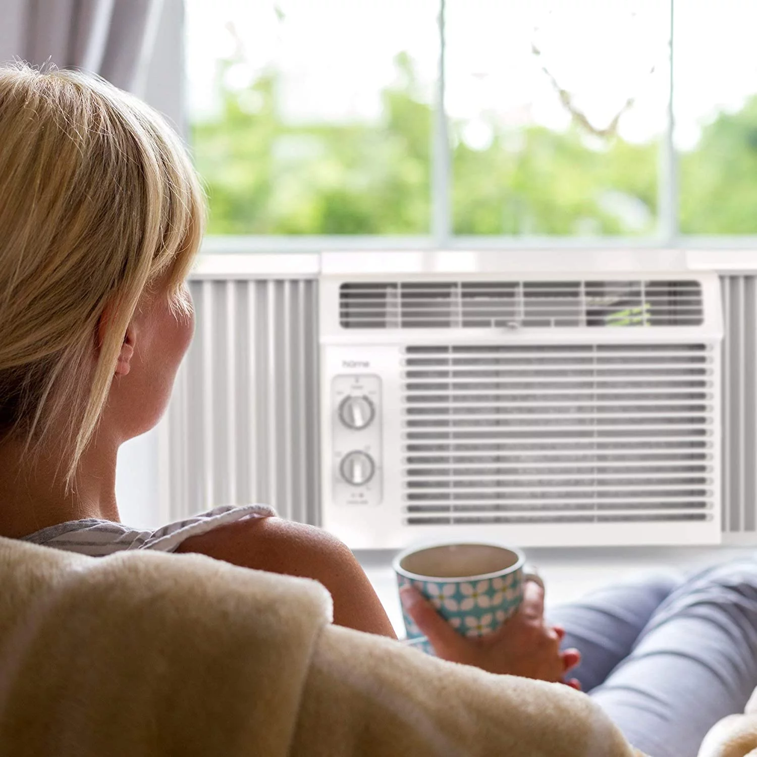 hOmeLabs Window Air Conditioner 5000 BTU - Easy Mechanical Control Compact AC Unit with Washable Reusable Filter, 2 Cooling Speeds, 2 Fan Speeds