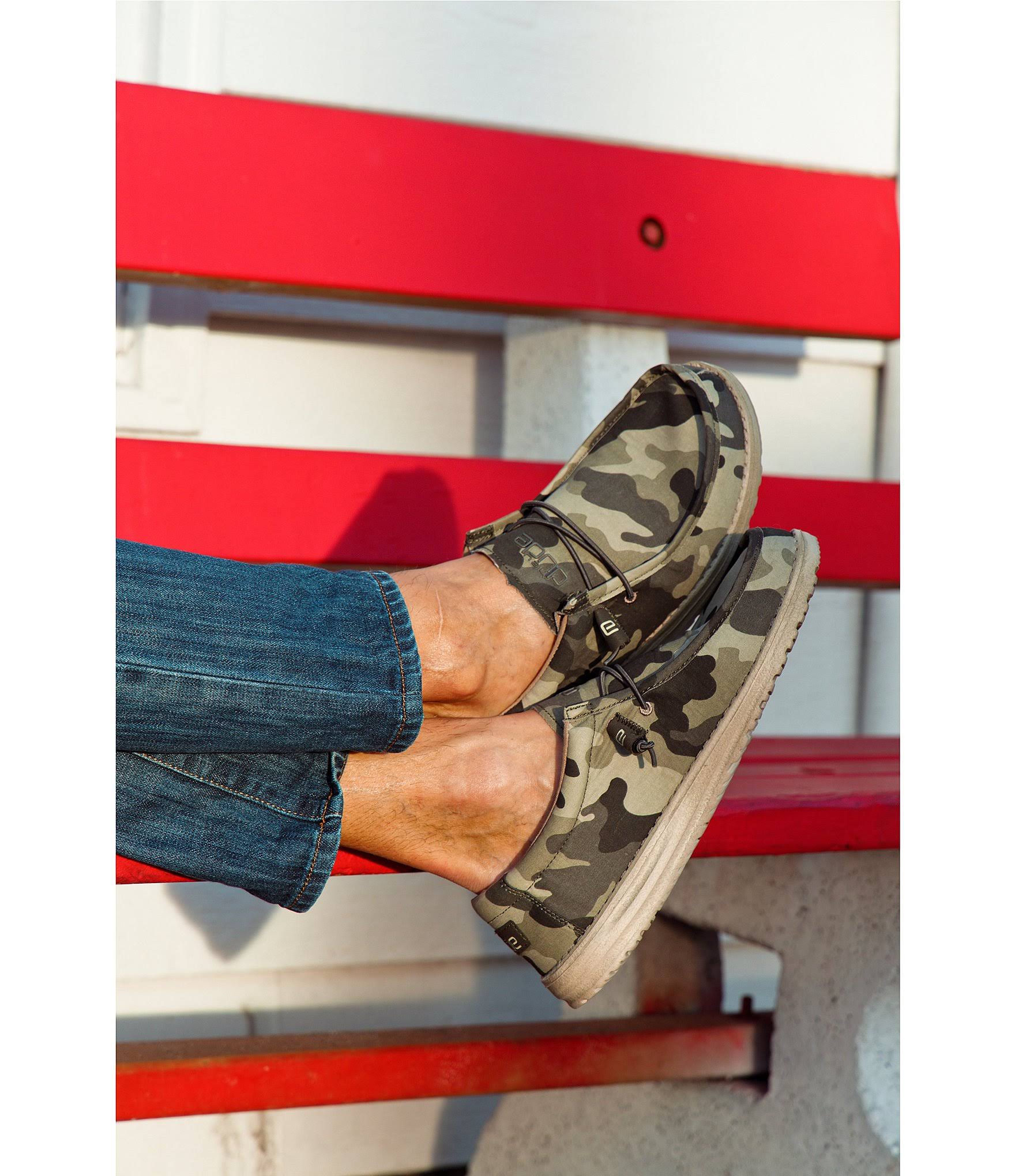 Hey Dude Men&s Wally Canvas Camo - 9 M