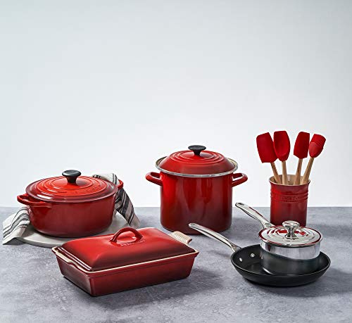 Le Creuset Enamel on Steel Stockpot, 10 qt., Olive