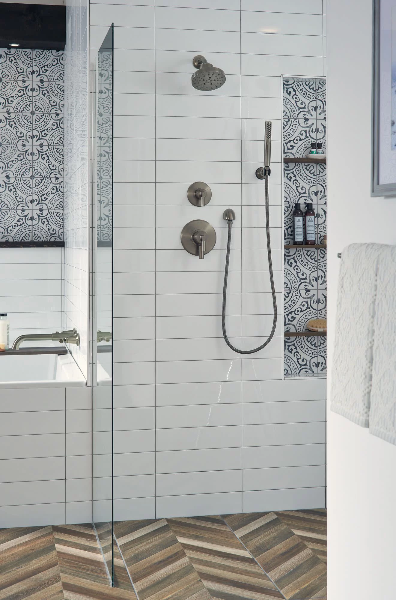 Delta T17248 Bowery Monitor 17 Series Dual Function Pressure Balanced Shower Only - Nickel