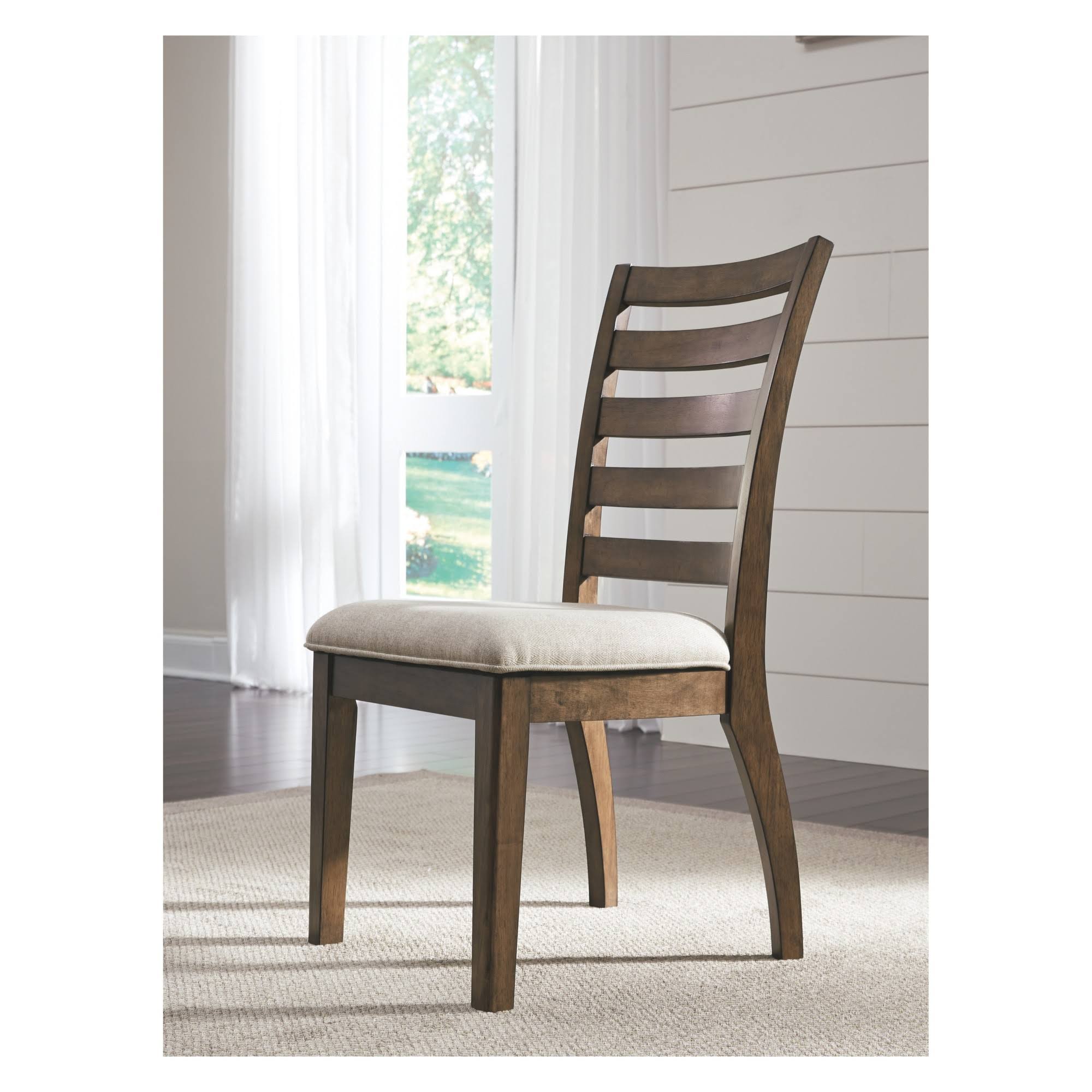 Signature Design by Ashley Flynnter Dining Side Chair Set of 2 Medium Brown