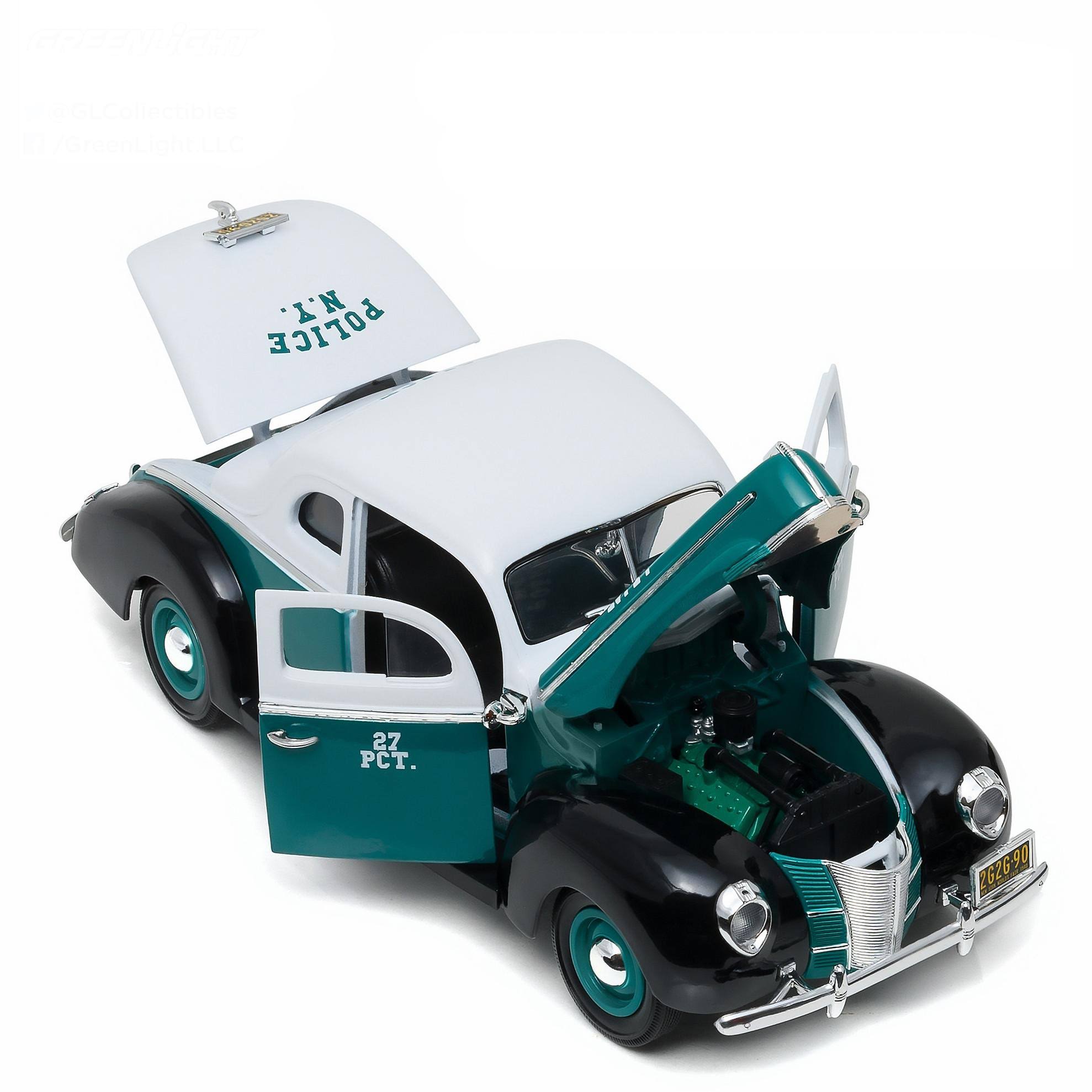 Greenlight 1940 Ford Deluxe Coupe New York City Police Department (NYPD) 1/18 Diecast Model